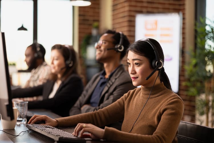 How to Choose the Right IT Service Provider in Singapore: Addressing Common Challenges and Best Practices